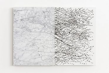 This work pairs white marble that has been delicately carved around the veins with the sharp dark thorns of an acacia tree. Penone states that the thorns are “a continuation of the marble’s veins, which I noticed are similar to the veins in a human hand.” Through an accumulation of contrasting tactile surfaces, the artist presents the idea of the body as landscape, the fluidity of materials, and nature’s connection to the soul.