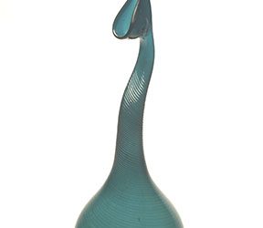 Northern Indian, Rosewater sprinkler, 18th to 19th century. Glass, mold-blown and free-blown; 15¾ x 5 inches (39.1 x 12.7 cm). © Doris Duke Foundation for Islamic Art, Honolulu, Hawai‘i.