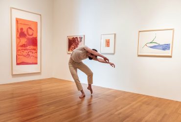 The Frankenthaler Dance Project will feature work by three student choreographers inspired by prints of abstract expressionist Helen Frankenthaler. Joey Rauch (’23), Emily Gershowitz (’24) and Leo Ryan (M.F.A.) will interpret works from the exhibition Helen Frankenthaler: Un Poco Màs (A Little More) through the vocabulary of movement and dance.
