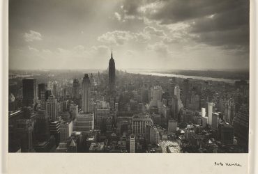 Fritz Henle, New York City skyline with Empire State Building, c. 1950. Vintage gelatin silver print flush mounted to a later board, 6 1/2 x 9 3/4 inches (16.51 x 24.765 cm). Collection of the Nasher Museum of Art at Duke University. Gift of Charles (A.B.’84) and Linda Googe, 2021.30.180. © Fritz Henle Estate.